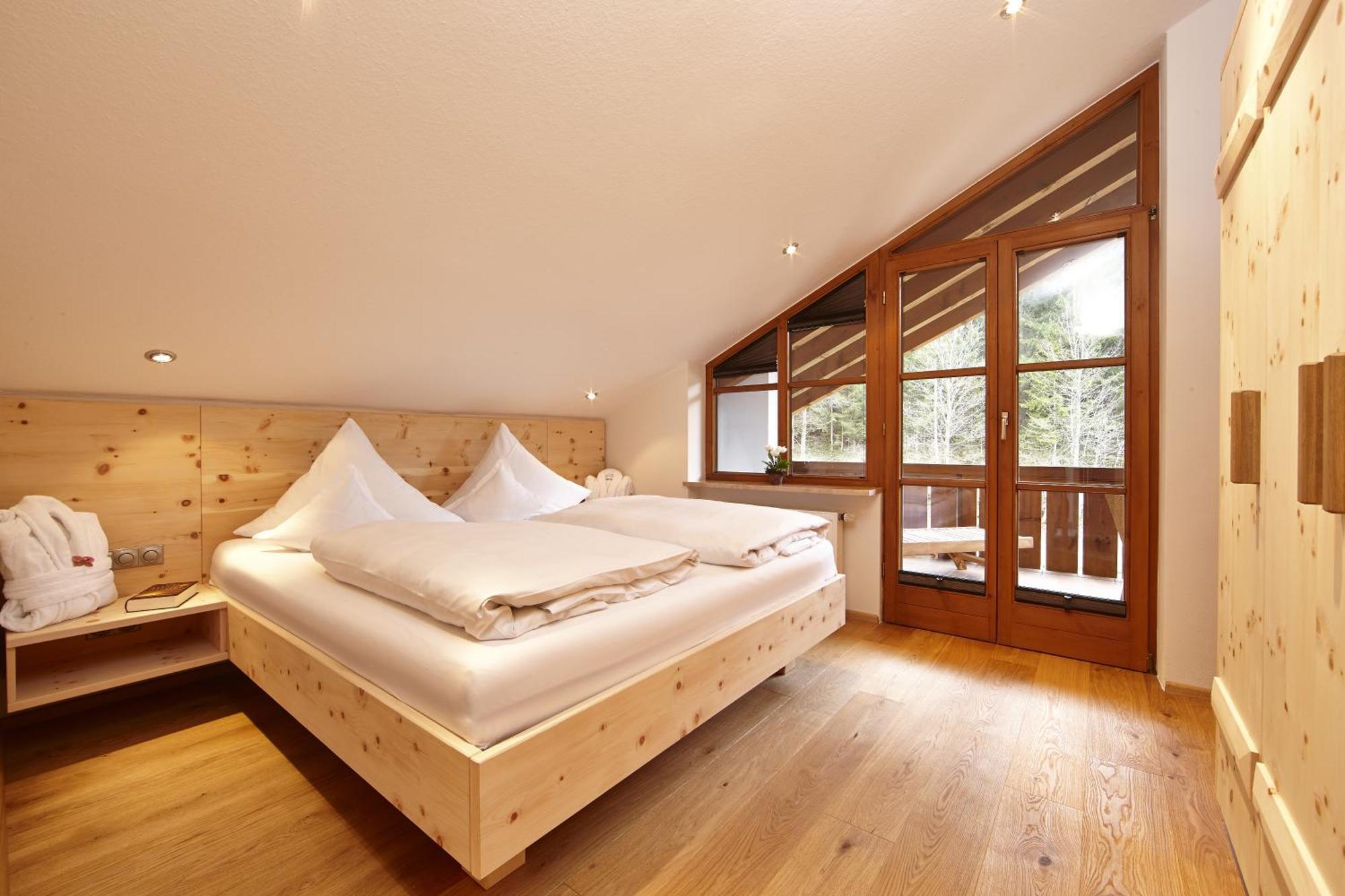 Appartements Christiane Knoepfle Oberammergau Pokoj fotografie